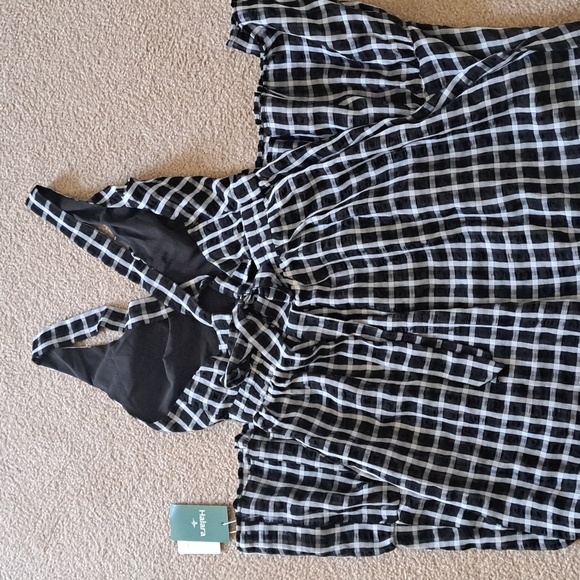 MEDIUM    HALARA CRISSCROSS BACKLESS RUFFLE HEM MAXI DRESS - Picture 9 of 12